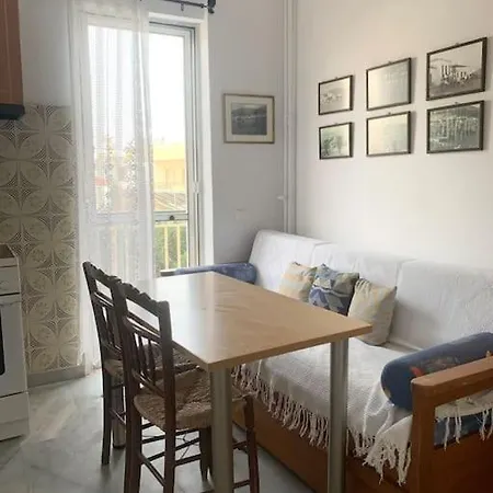 διαμέρισμα στη νεάπολη *